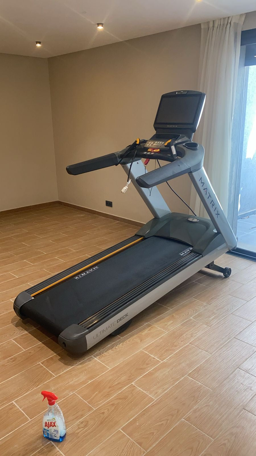 Tapis de course matrix T7XI version 1