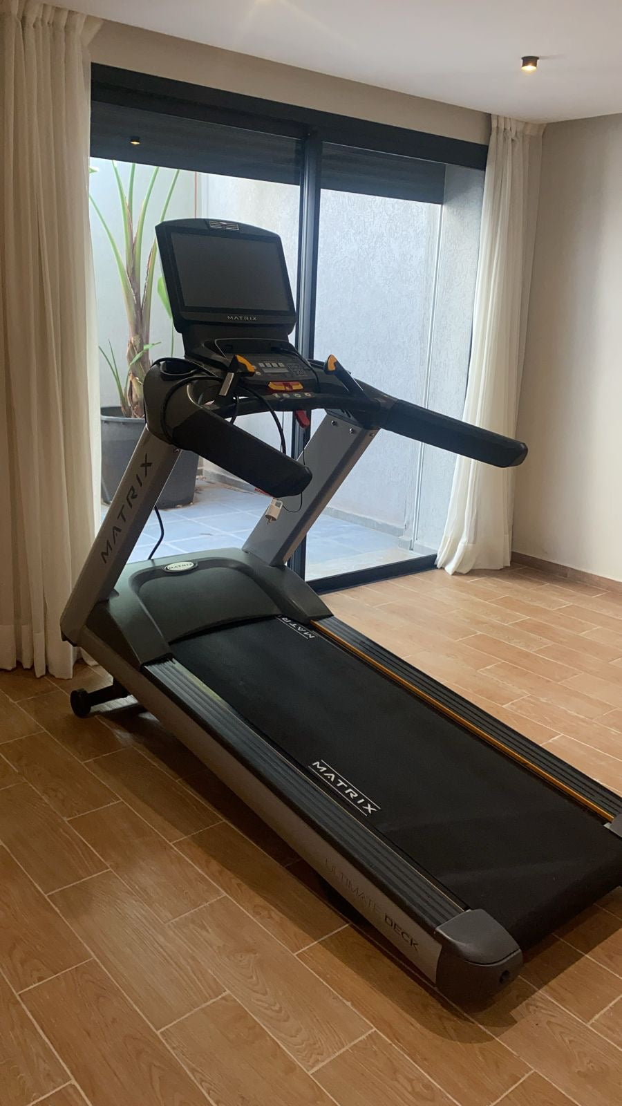 Tapis de course matrix T7XI version 1