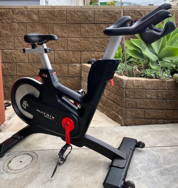 Spinning Bike IC7 - MATRIX
